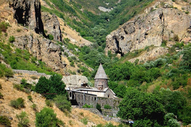 4 Days Armenia Package with Accommodation, Tours and Transfers - Guides, drivers, and the human details that shape the day