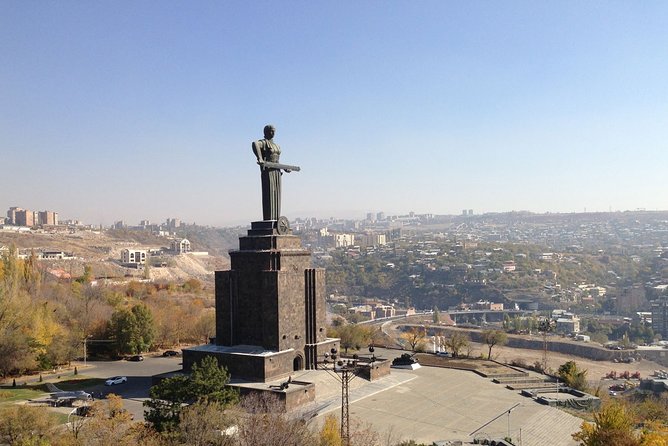 Amazing Yerevan - Stop 1: Tsitsernakaberd Memorial Complex and the Meaning Behind the Stela