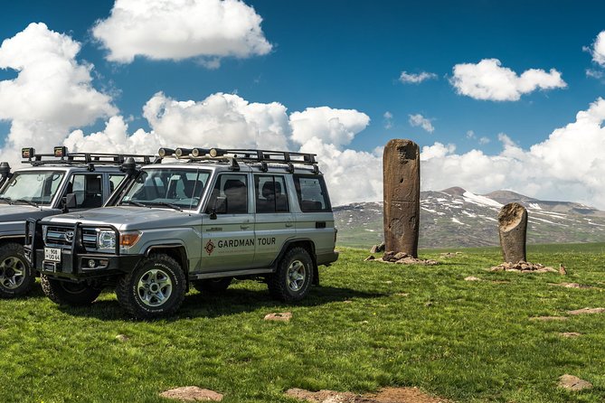 Daily jeep tour to Garni gorge and Geghama mountains - Quick but meaningful: Garni Temple as a stop, not a marathon