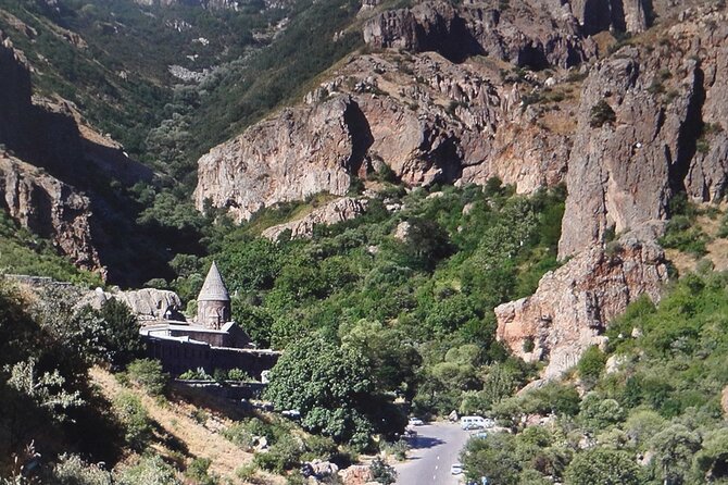 Garni, Geghard, Charent's Arch, Symphony of Stones & LavashBaking - Yerevan Time, the Meal Break, and Food Reality Checks