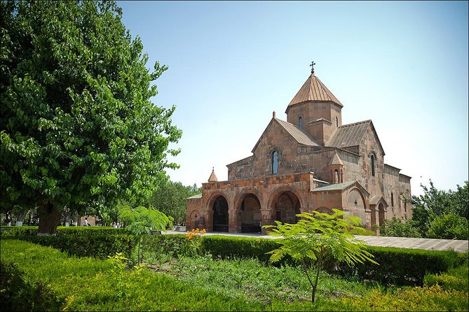 Group Tour: Echmiadzin Cathedral & churches, Zvartnots Temple - Zvartnots Temple: ruins, 7th-century ambition, and Toros Toramanyan’s reconstruction