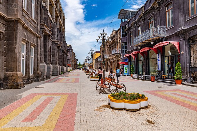 Group Tour: Gyumri (Urban Life museum, Black fortress, old town), Harichavank - Museum of National Architecture and Urban Life: how to read Gyumri