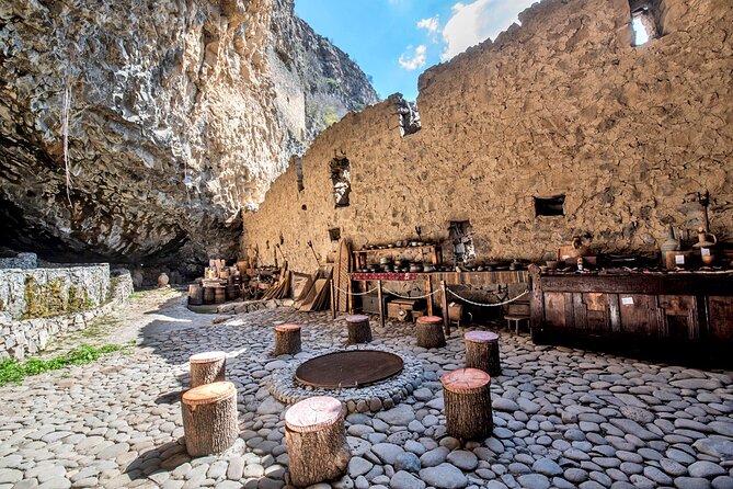 Group Tour: Haghpat, Zarni-Parni Caves, Akhtala, Aramyants Castle, Sanahin - Zarni-Parni cave castle complex: museum caves with canyon views