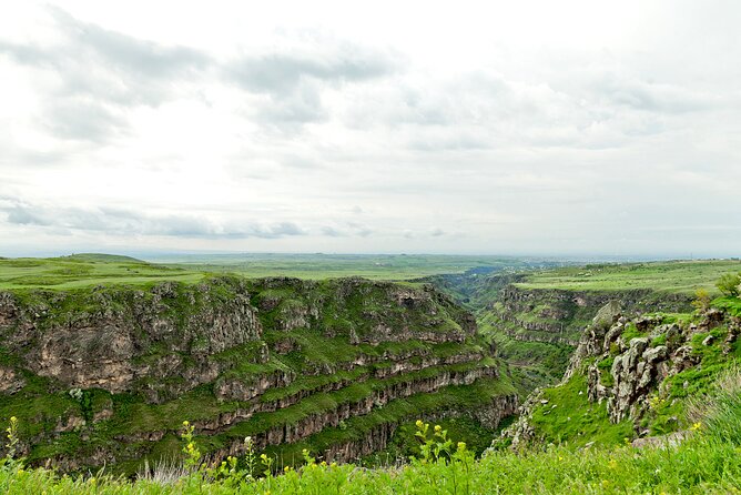 Group Tour: Hovhannavank, Saghmosavank, Chocolate House, Aghtsk - Gourmet Dourme Mini Chocolate Museum: watch production, then taste