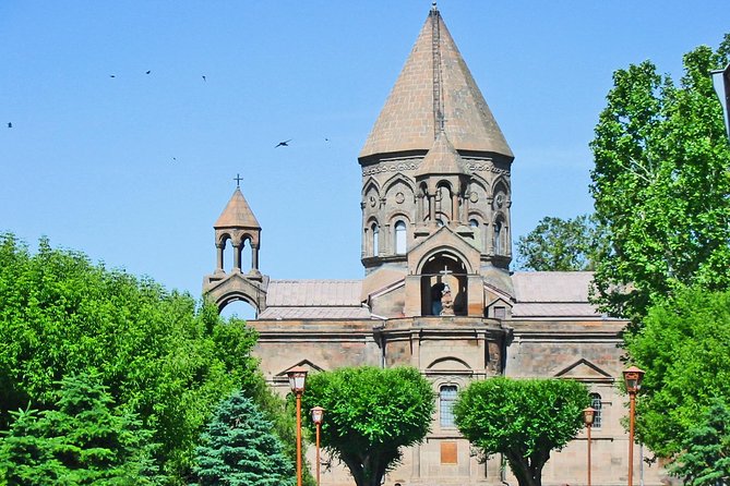 Group Tour: Hovhannavank, Saghmosavank, Chocolate House, Aghtsk - Transport, guide style, and the bilingual pacing you should expect