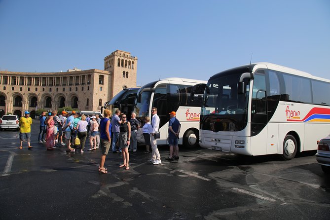 Group Tour: Sightseeing in Yerevan, Erebuni Museum and Fortress - Getting your bearings at Hyur Service before you hit the monuments