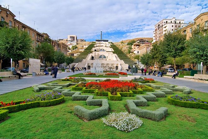 Group Tour: Sightseeing in Yerevan, Erebuni Museum and Fortress - What the guide style adds, including the Hayuk mention