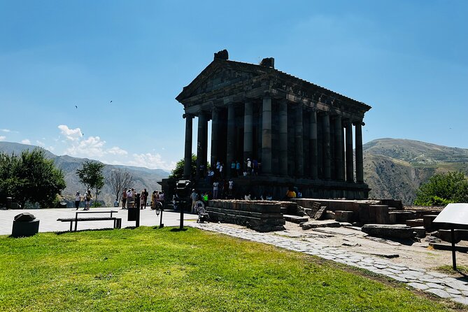 Khor Virap, Garni, Geghard,Azat Reservoir Highlights:Private tour - Your Guide Matters: When Commentary Turns a Drive Into a Story