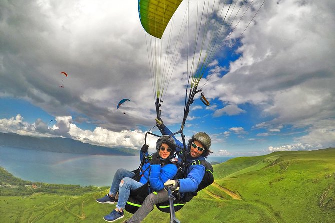 Paragliding in Armenia - Weather checks, what the pilot is doing before you fly