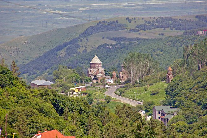 Private 6-7 hour Tsaghkadzor, Kecharis, Lake Sevan, Sevanavank Tour from Yerevan - Lake Sevan Stop: High-Altitude Air and Real World Weather