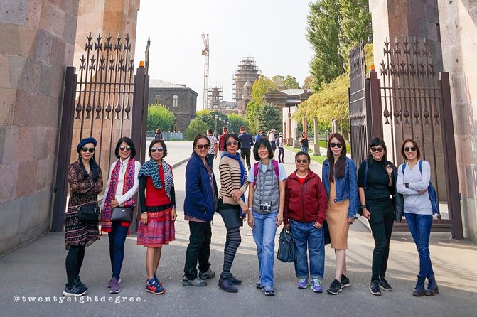 Private Tour to Echmiadzin and Zvartnots Temple - Guides, language, and how to handle expectations