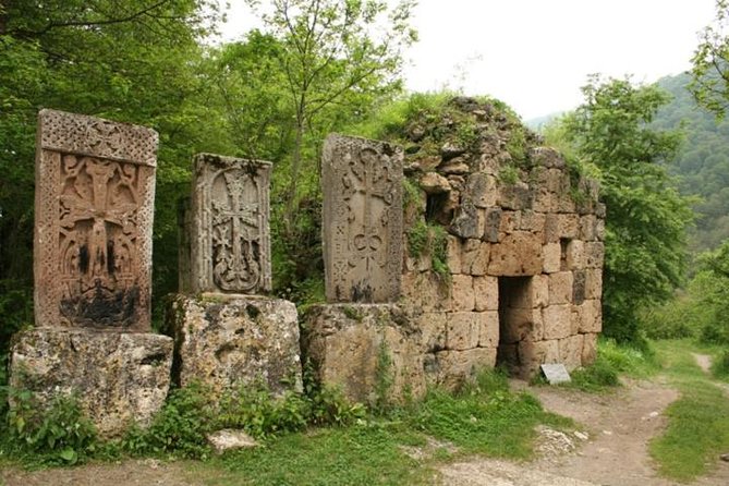 Private tour to Garni, Geghard, Sevan (Sevanavank), Dilijan (Haghartsin) - Geghard Monastery: the cave monastery effect (and how to enjoy it)
