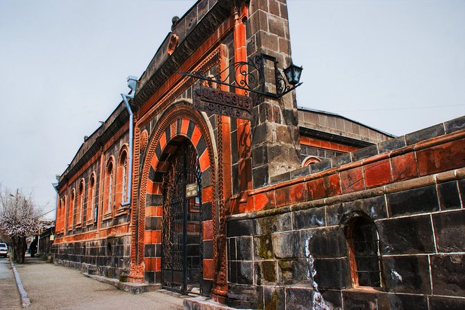 Private tour to Gyumri old town and Marmashen monastery - The big contrast: Gyumri’s old streets and Marmashen’s stillness