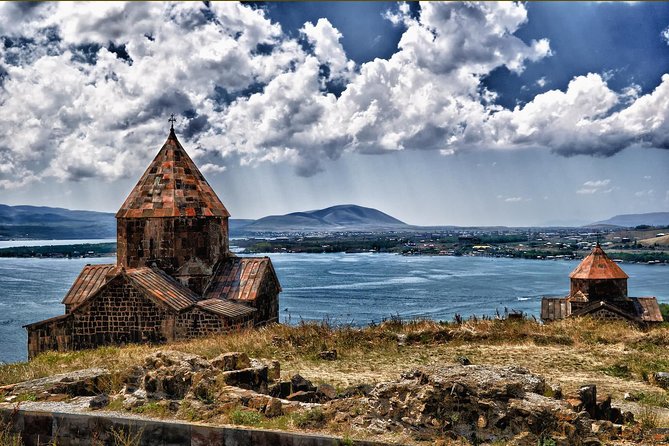 Private Tour: Tsaghkadzor, Sevan lake,Sevanavank, Dilijan, Haghartsin monastery - A private north Armenia day that actually flows