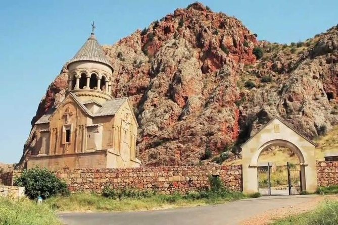Private wine tour to Khor Virap, Areni winery, Noravank - Khor Virap Monastery: Mount Ararat Framing and Quiet Time