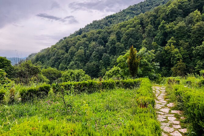 Sevan & Dilijan Escape: Crystal Lake, Old Town & Haghartsin - Timing, Packing, and How to Keep the Day Comfortable