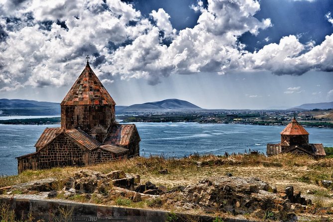 Transfer from Yerevan to Tbilisi with 2 sightseeing stops - How the Route Works: Timing, Border Crossing, and the Pace