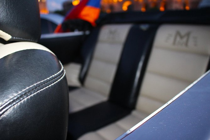 Yerevan city tour with drinks in a classic car with photography - Cascade Cultural Center and the open-air gallery check