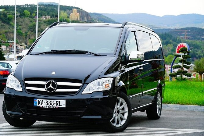 Yerevan to Tbilisi Private car transfer 3 Scenic stops - Private Mercedes sedan or van, with stops that feel useful